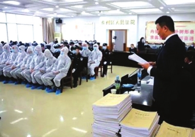 天水秦州區(qū)開審18人涉惡案 被控涉嫌敲詐勒索、尋釁滋事、開設賭場等