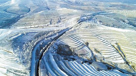 雪后的通渭縣華家?guī)X美成了童話(huà)世界