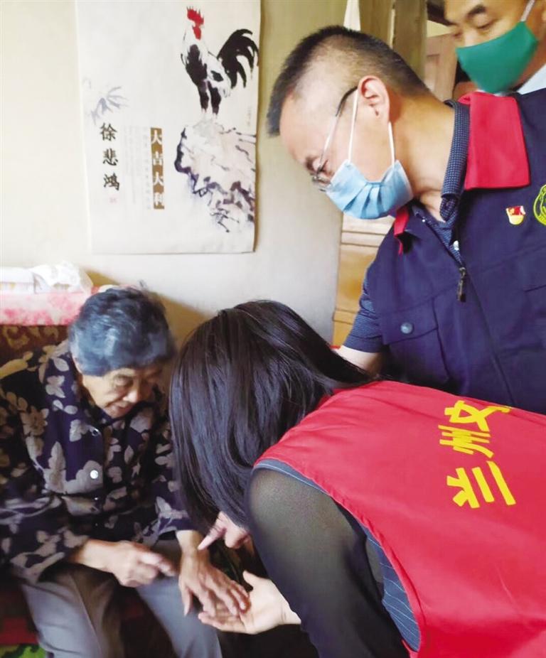 在公益志愿服務(wù)中踐行初心使命——記中國好人、城關(guān)區(qū)一方公益慈善協(xié)會黨支部書記高平