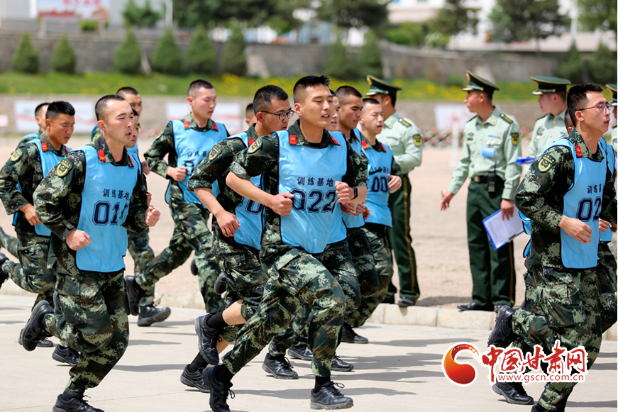 【隴拍客】甘肅武警：沖刺！向著心中的軍校夢