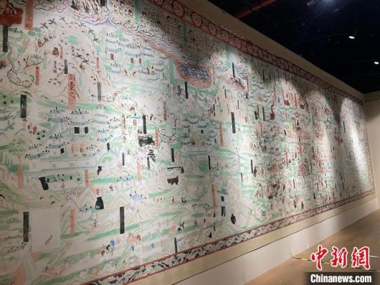 圖為展覽現(xiàn)場?！〗瓧顭?攝
