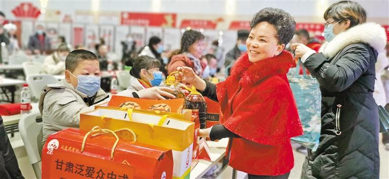 身殘志堅的郭淑芳與愛同行37年 點一盞燈，照亮別人也照亮自己