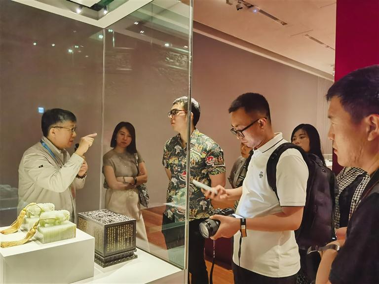 參觀(guān)香港故宮博物館