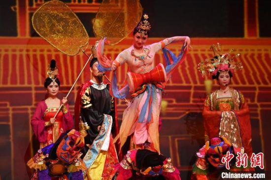 2023年第六屆敦煌文博會期間，系列演藝上演。(資料圖)李亞龍 攝